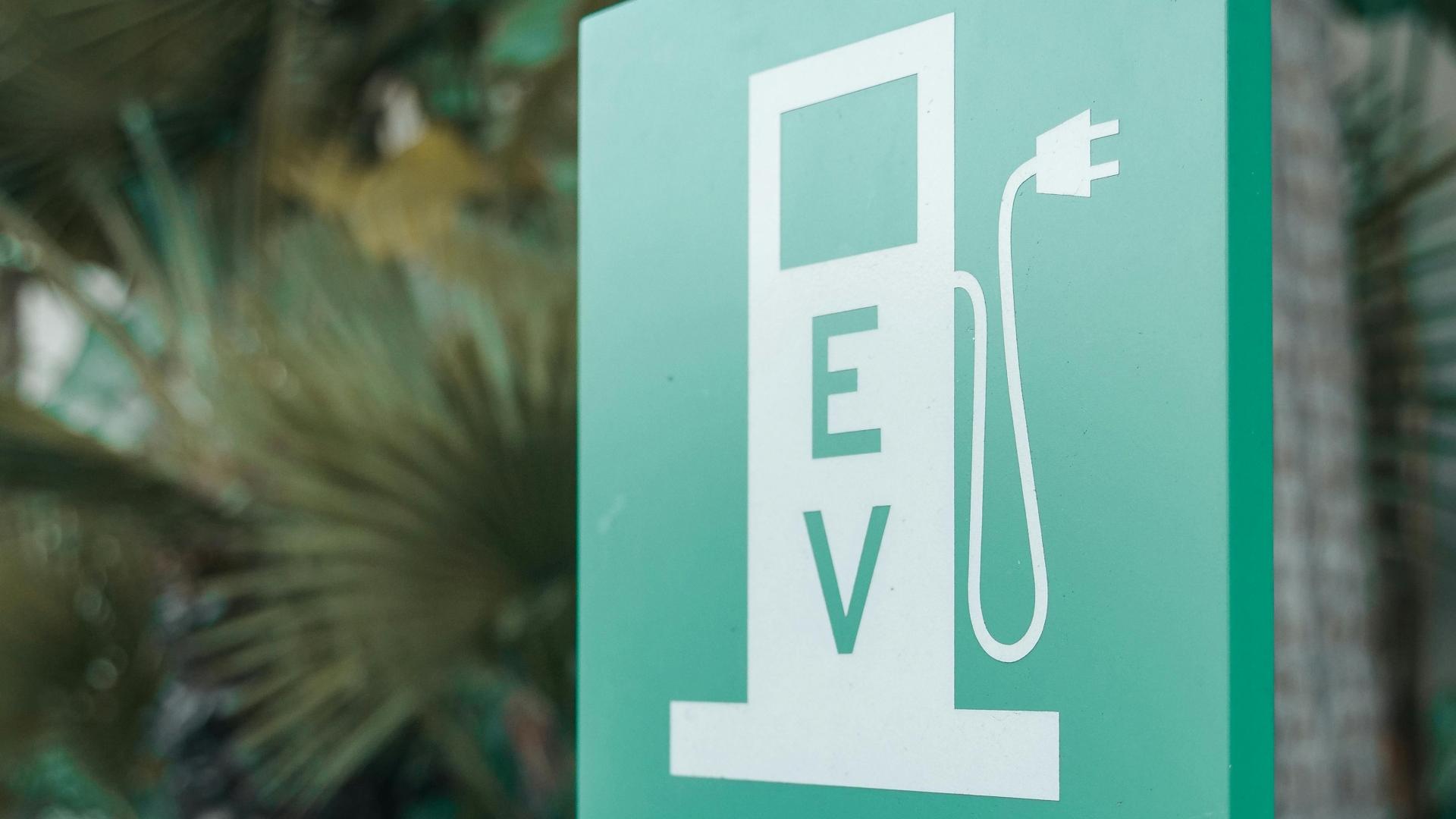 失速的“蔚小理”，挤入月销三万俱乐部后的困扰