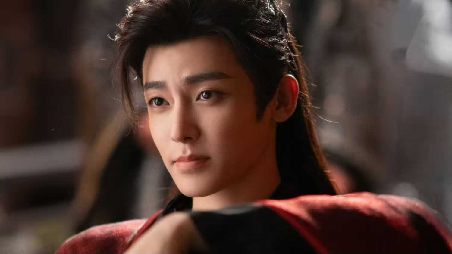 电视剧《入青云》开播，能成爆款吗？
侯明昊、卢昱晓主演的古装仙侠剧《入青云》今日