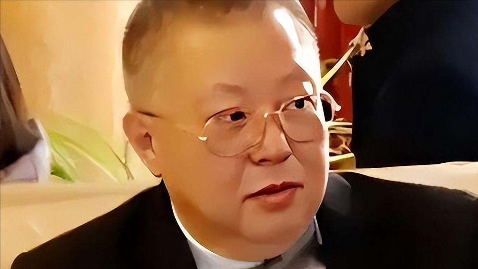 万万没想到，6年前反中乱港事件的幕后金主，竟是个自诩爱国的商人！





李亨