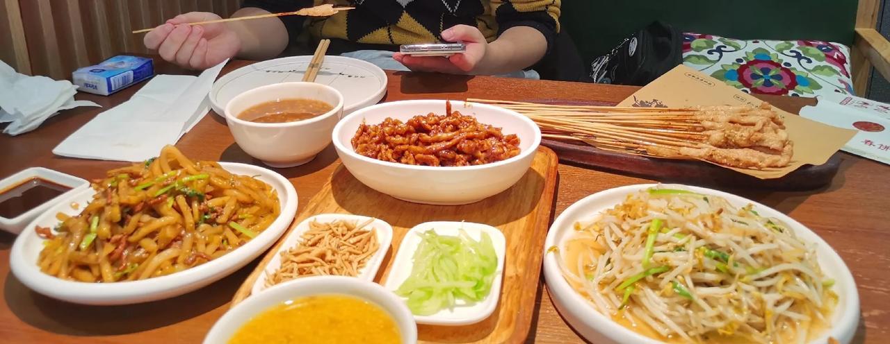 #孩子应该学习做家务吗？#
应该的。如果现在不学习做家务，长大了有没有生活自理能