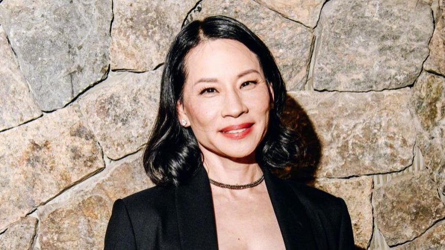 被嘲长得像异类，却登上《人物》杂志，她是女人最高级的幻想