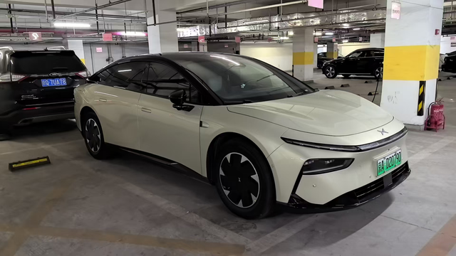 但是千金难买我喜欢
通勤本身堵车也多，小p快速路自己开一点问题没有，一边按摩一边