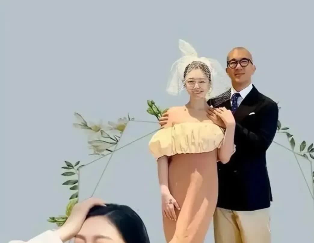 大S深藏不露的计划好了一切

当初和汪小菲不幸福的婚姻结束的时候，很多人都知
