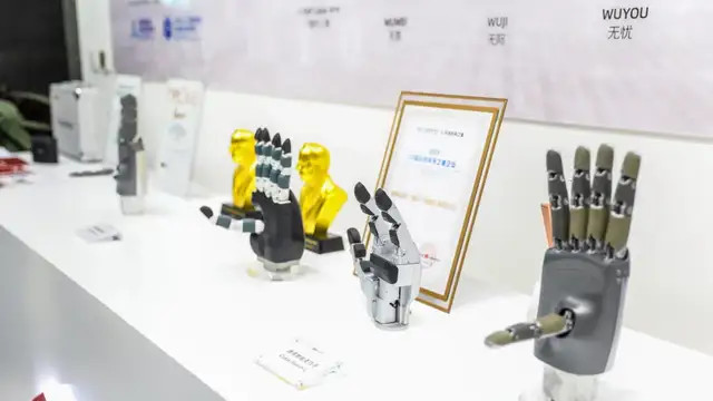 从制造重镇，到智造高地：南京的创新突围之路