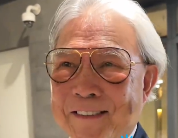 霍太的快乐溢出屏幕了！霍家又添新成员啦