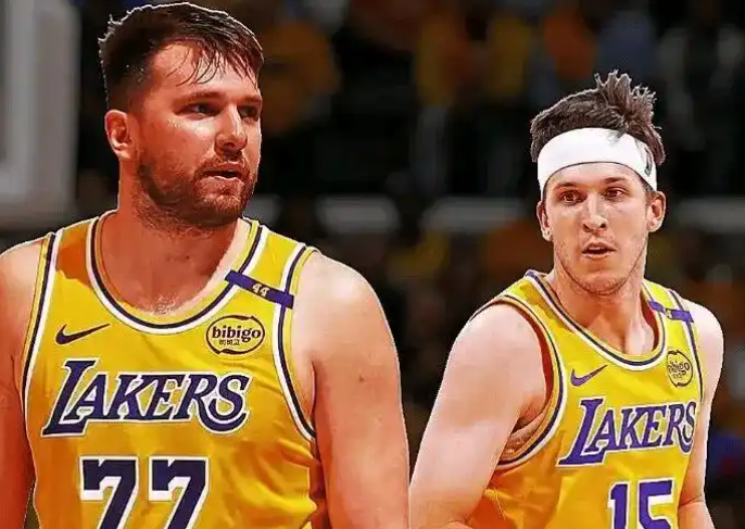 里弗斯最大的特点是稳定＋耐操！可持球可无球！
一直都是坚定的支持里弗斯，作为勒布