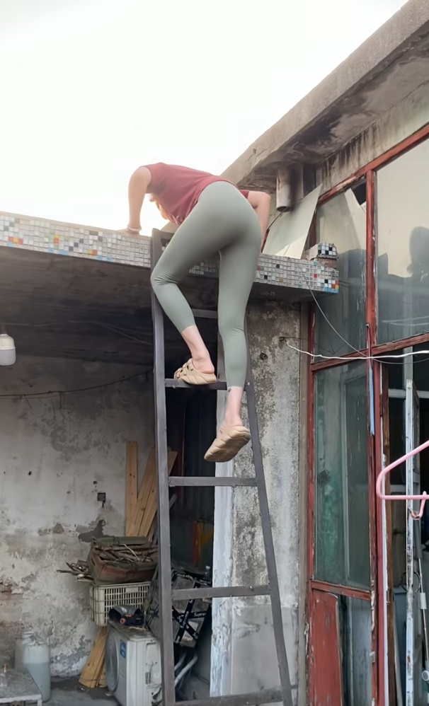 回到家就看到老婆在干活娶到这样的老婆是我的福分
