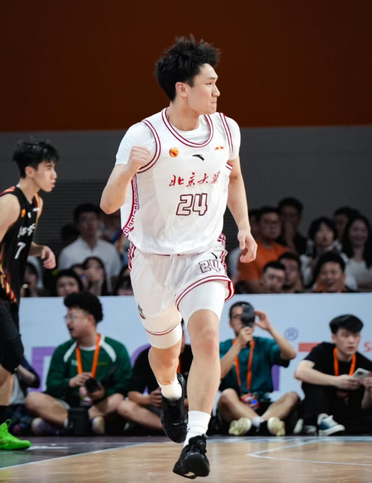 广州龙狮捡到宝，管子煜助北大登顶，获CUBAL总决赛FMVP