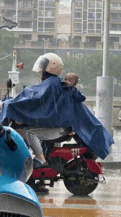 我宁愿淋雨都不戴这帽子，
太闷了！