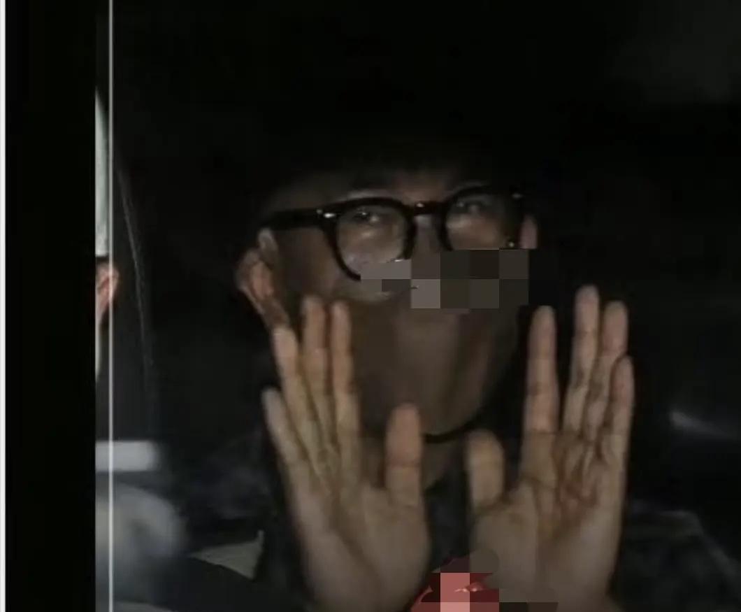 活着不关心，死了演深情？大S这事真让人看不懂！
最近具俊晔给大S守墓的事闹得沸沸