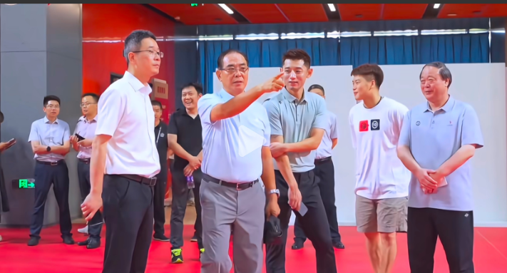 蔡局可是副部领导哦，在各种打压下继科也是绝处逢生熬出头了，接下去希望孔令辉也能露