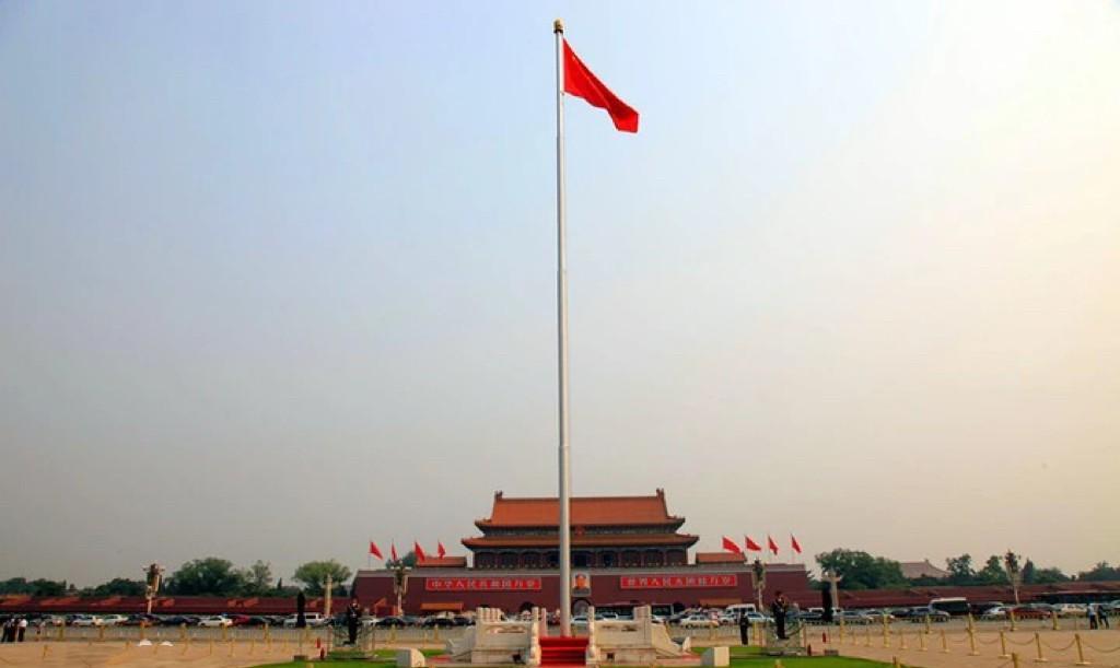 1991年，为何更换天安门国旗杆？
国旗杆是专门用作升降国旗所使用的旗杆。只能与