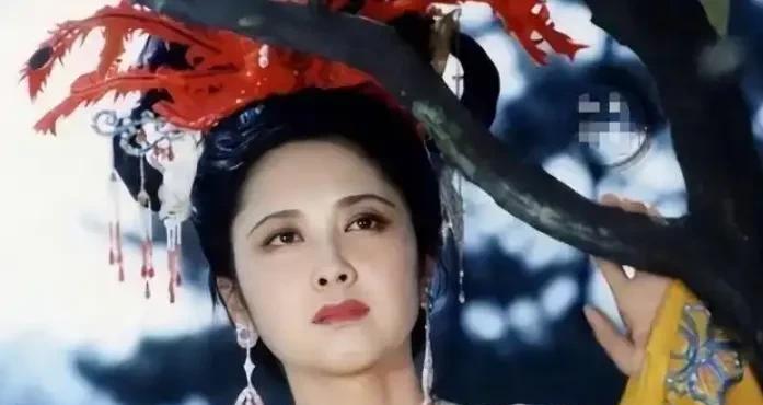 所有女人请记住:
如果选男人做老公，就选心疼你的，就算他再帅，他不心疼你，又有什