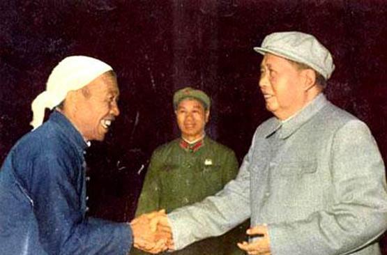 [太阳]毛主席为什么会对陈永贵和大寨如此重视？其实并不是因为大寨的农业生产搞得好