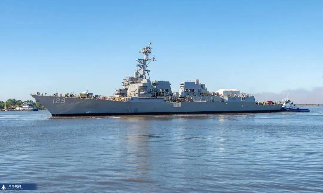 美国海军新一艘伯克III驱逐舰下水了，他们认为伯克III足够强大，虽然比不过中国