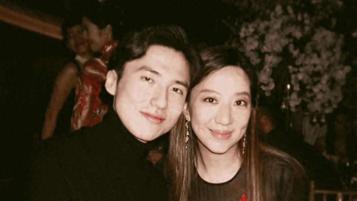 香港“好命少奶”，三年抱三，稳握继承权，百亿太子对其死心塌地
