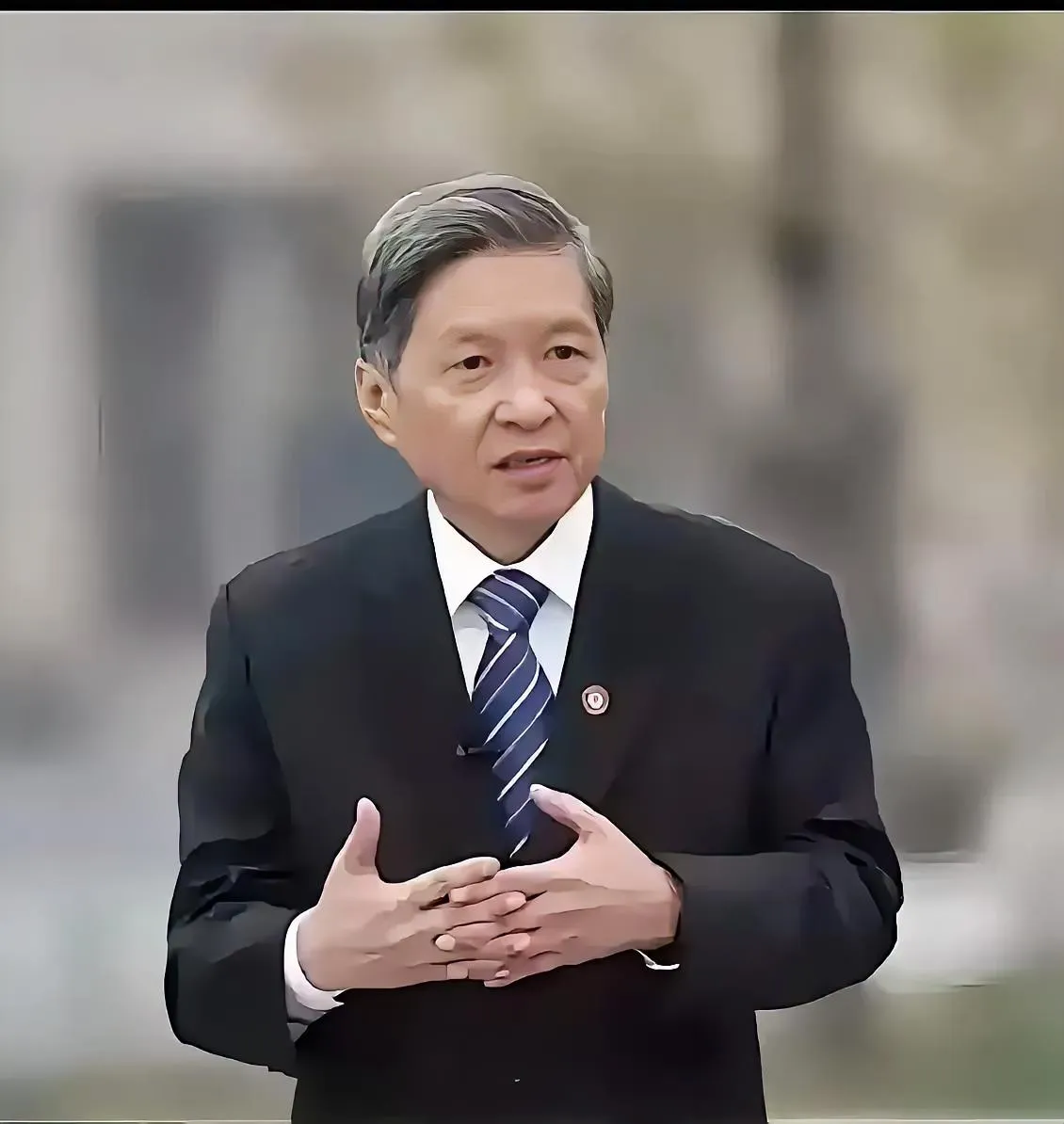 哈工大校长拒绝院士头衔？丁希仑读博时当面问导师王树国：“您带出几十个院士候选人，自己为啥不参选？”