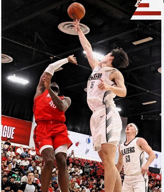 杨瀚森提前结束NBA夏联啦！7月19日消息，开拓者不安排他出战剩余比赛，他要回国