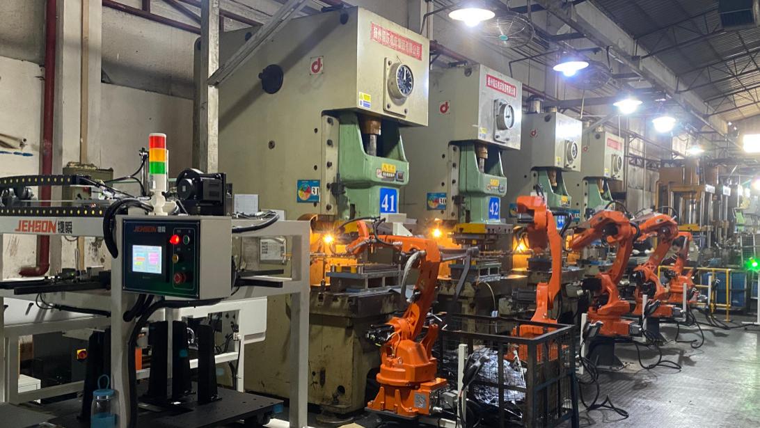 ​冲压机器人必懂的3大核心任务，自动化生产全靠它！