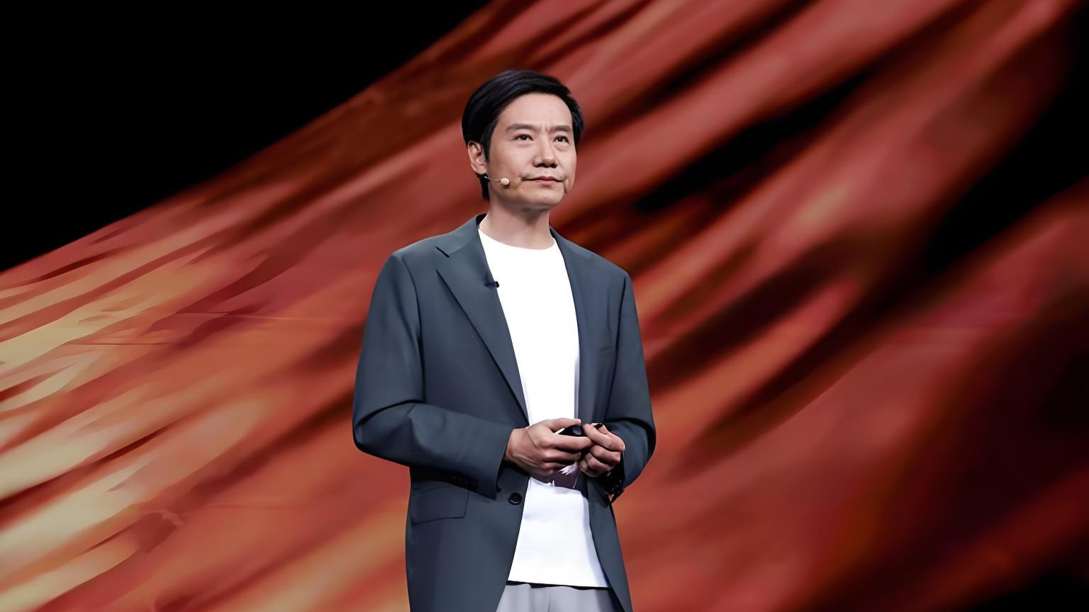 选择不公布24小时销量！小米YU7上市后，雷军更头疼了