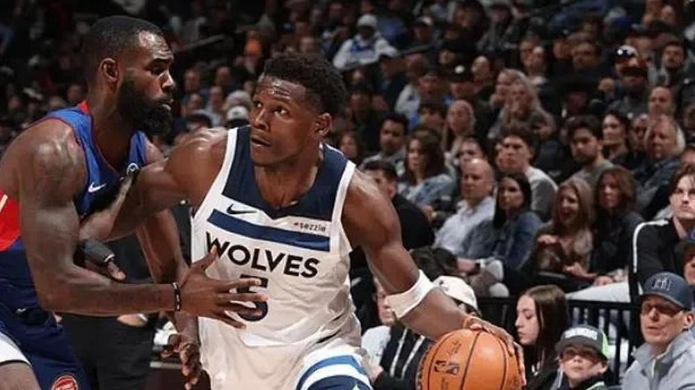 NBA战报：勇士狂胜42分步步紧逼，森林狼逆转奏凯，快船惜败