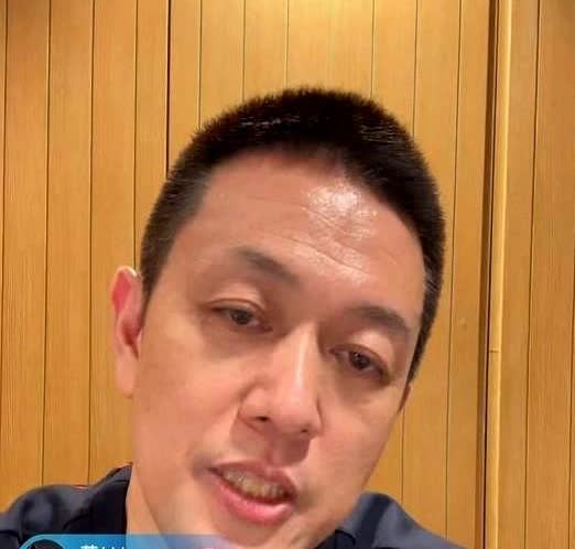 李斌这么搞，连油车厂商都得怕！
蔚来的汽车，已经可以一路换电，直接开到珠穆朗玛