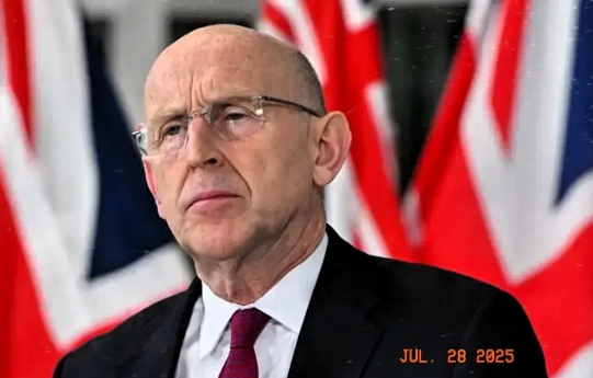 英国国防大臣扬言要出兵保卫台湾
据俄罗斯卫星通讯社7月28日报道，英国国防大臣约