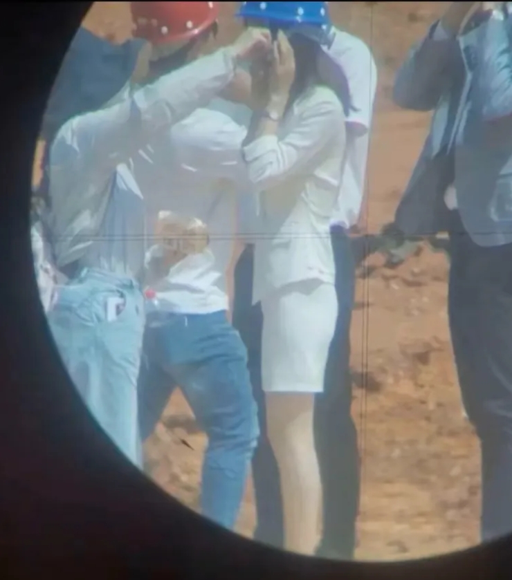 工地经纬仪不是拿来看高低的 是拿来看美女的