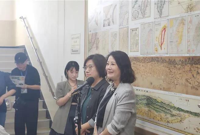 吴思瑶没大没小，居然敢把败选责任往王世坚身上推，她说，王世坚如果尽点力，结果就不