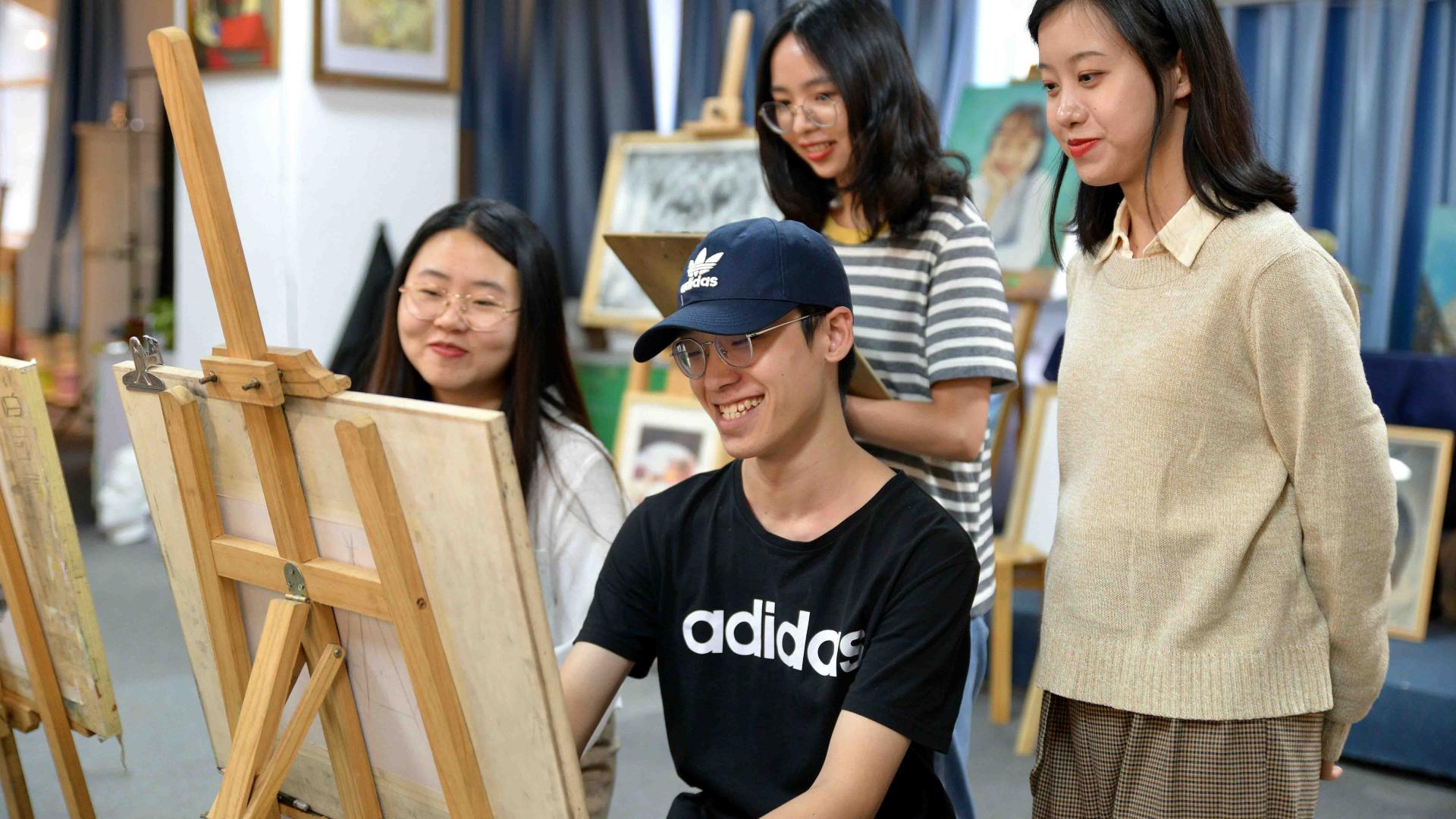 东领推荐|放学后通勤：上海街头的青春动线