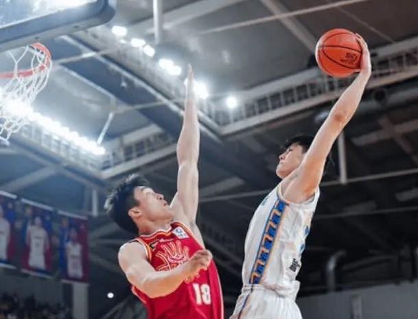 #CBA那些事# 北京客场102-94力克山西取得开门红，大比分1-0领先。
北