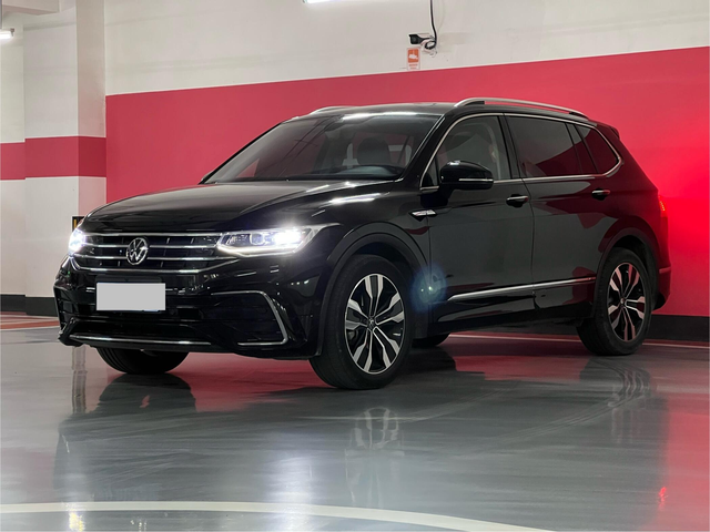 途观L在合资中型SUV里一直是销量担当
保有量大意味着二手车源也多。15万左右的