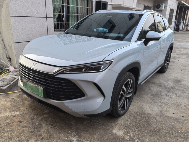 宋L dmi第一批车主再次感受背刺！
功能价格双背刺，去年发布会第二天买的中配1