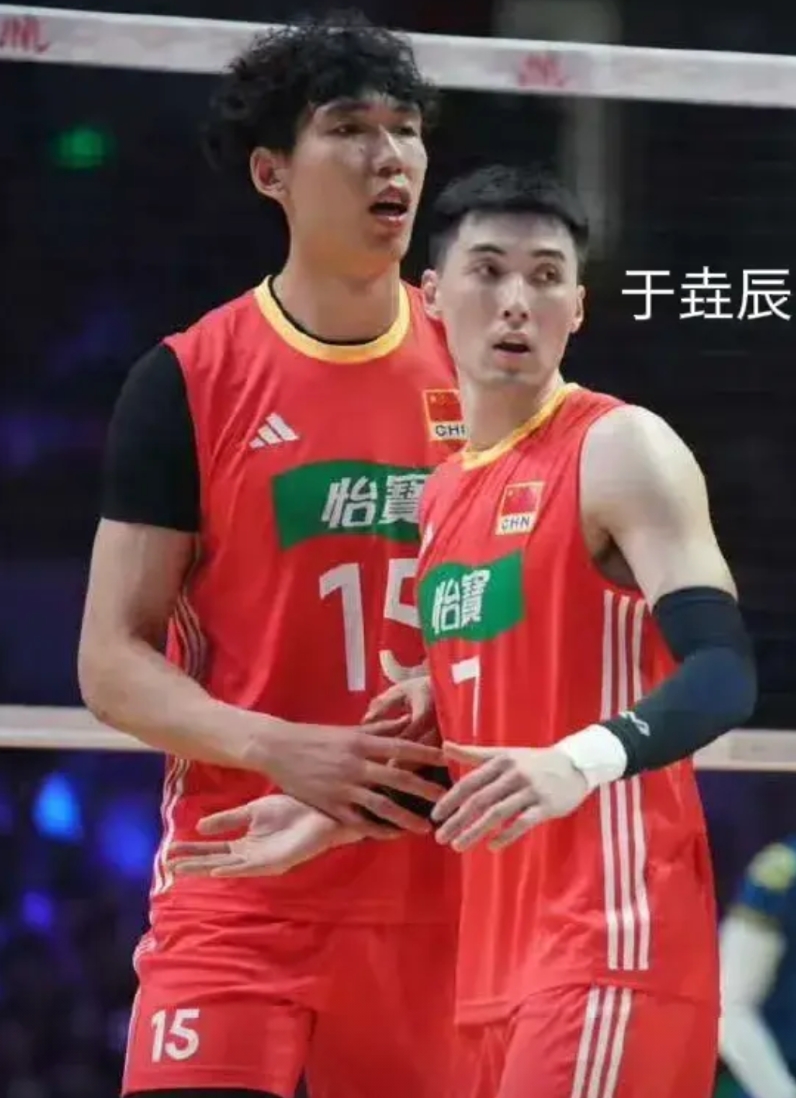 不是让于垚辰提前退休，而是中国男排太需要一个又稳又快的二传了！

昨晚看了世联赛