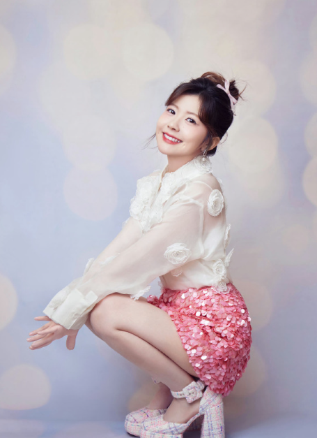 赖美云的俏丽可爱小妆造，超可以的！ ​​​