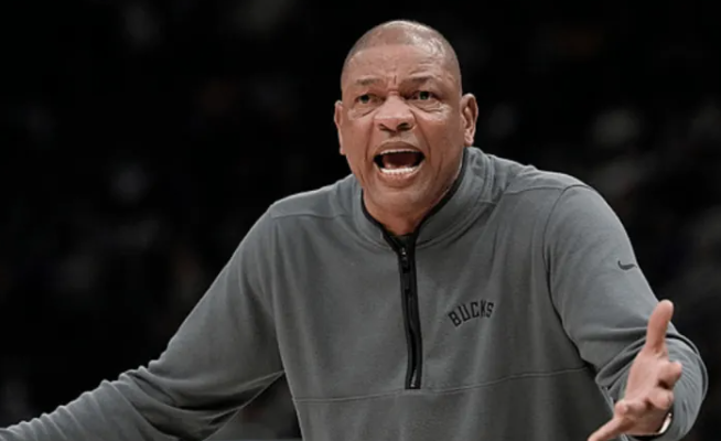 NBA常规赛，雄鹿主场迎战森林狼的比赛已经结束，最终雄鹿以106-139惨败给森