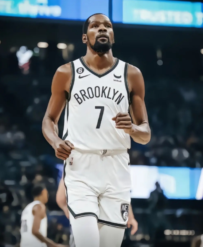 最近很多杜蜜和太阳之间的矛盾越来越大了，我想说两句表达一下我的看法
你们这些杜兰