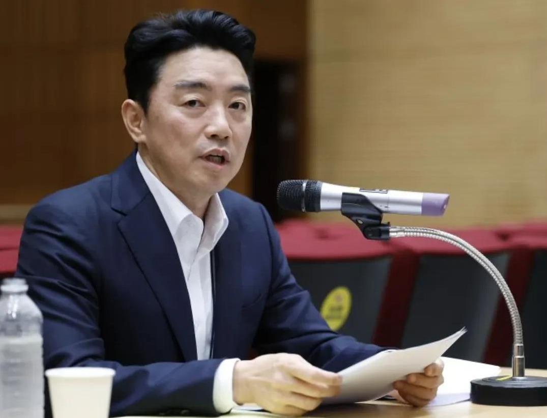 28日，韩国总统室秘书室室长姜勋植：在此之前总统室就知道了北韩领导人访华的行程。