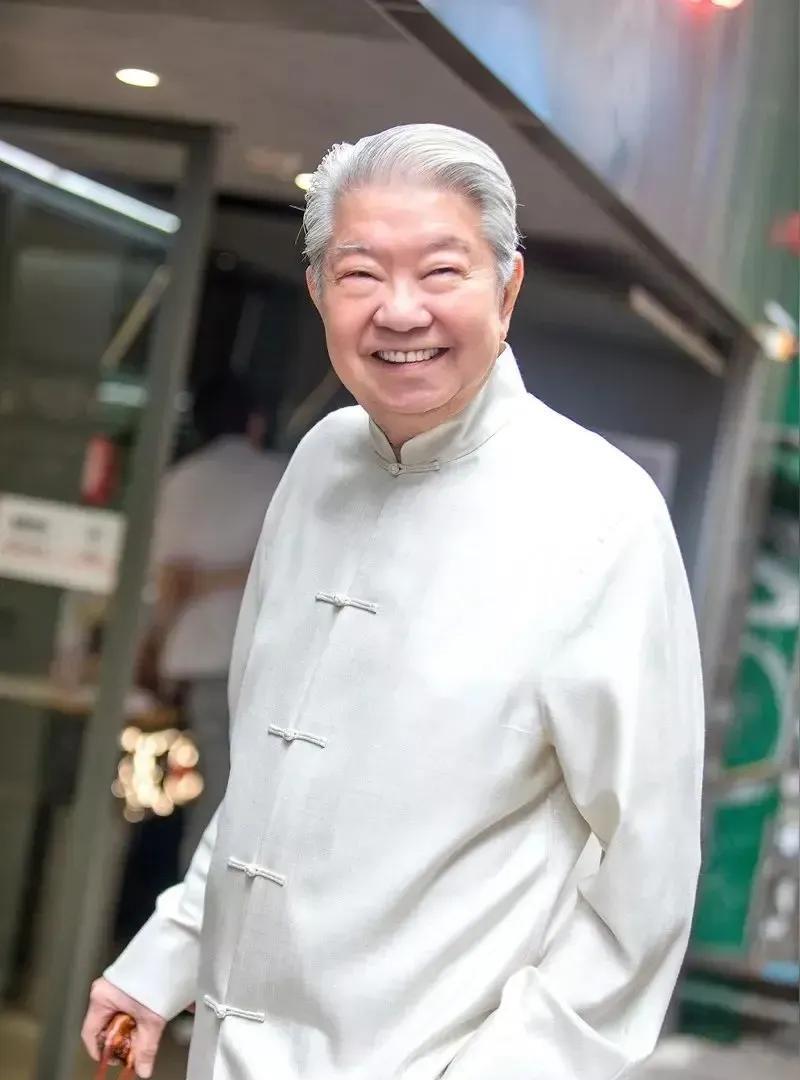 蔡澜这老兄，把人生玩成了VIP体验服
据港媒消息，香港最后一位“四大才子”蔡澜于