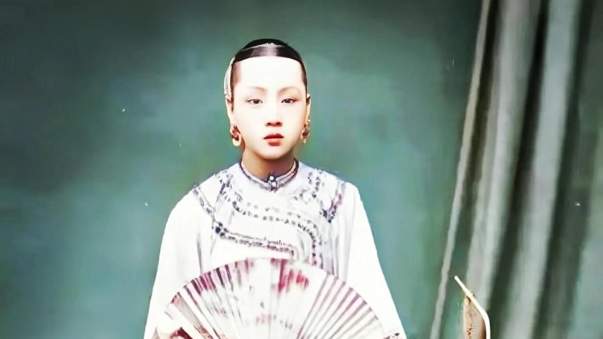 李鸿章娶16岁小妾，长相有多出众？放到现代不输女明星