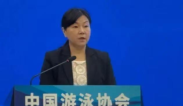 周继红杀了个“回马枪”，昨天刚被泳协官宣重新上岗！ 三个月前退休免职？那是行政岗