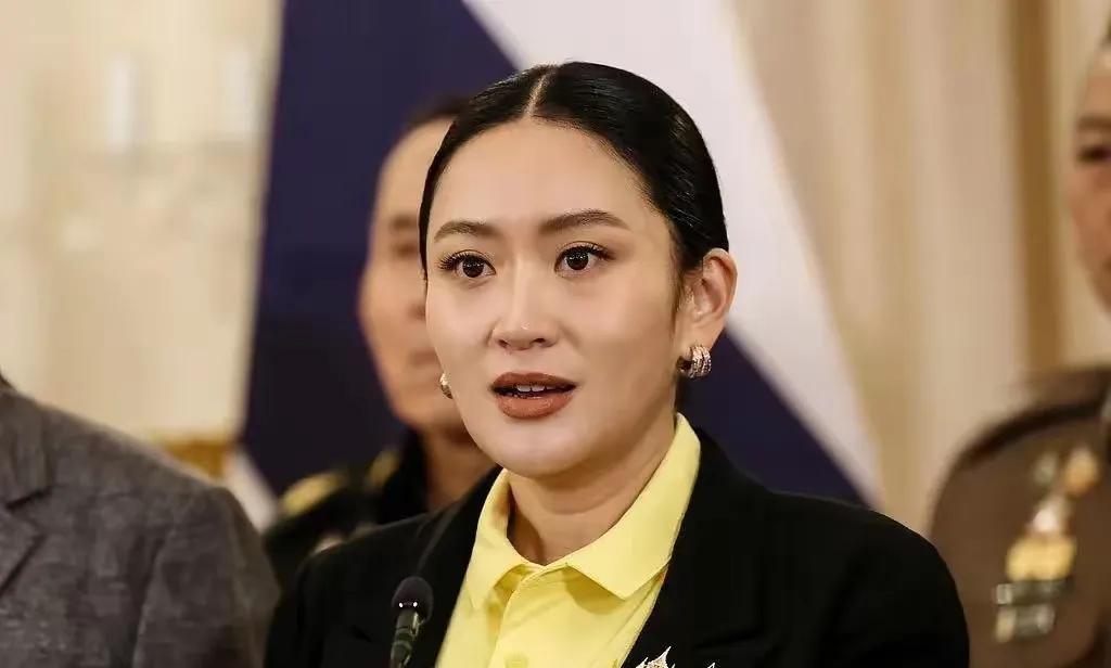 虽然通话泄露是不是洪森故意所为，严重冲击了洪森的信誉，都说他很无耻，但是给泰国总