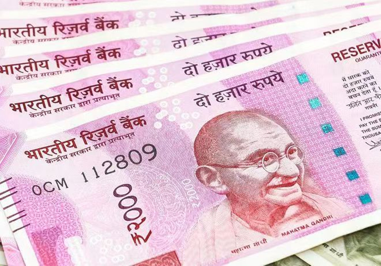 印度卢比成为2025年亚洲最糟糕的货币
 
今年以来，印度卢比兑美元汇率已累计贬