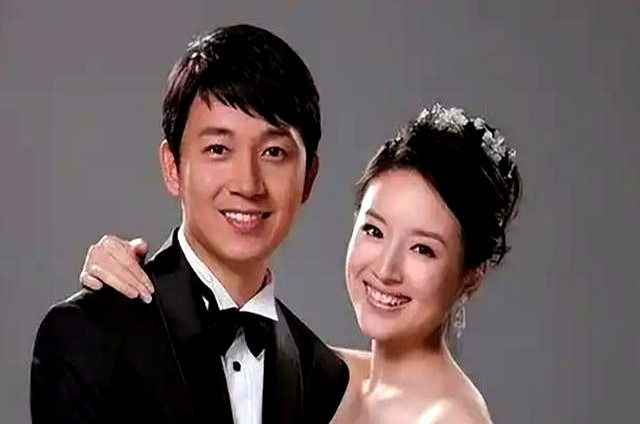 董洁潘粤明十五年恩怨











天呐！董洁和潘粤明这对曾经的金童玉女