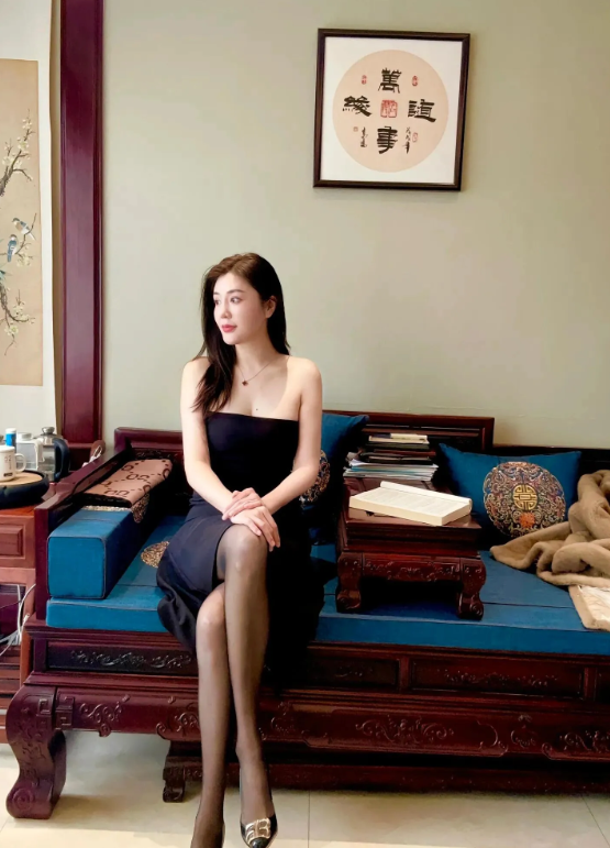 没有所谓的标准答案和完美人生，回头看轻舟已过万重山！