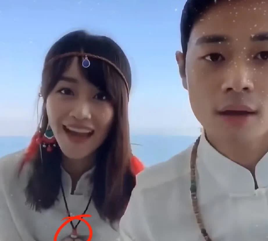 一觉醒来，
全网都为蓝盈莹泪目了，
不是因为她是畲族，
而是因为曹骏可能要