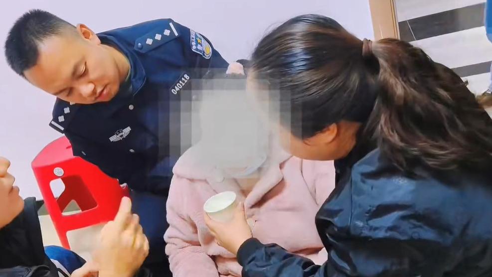 汇川公安窗口暖心小事展现最真诚的为民情怀