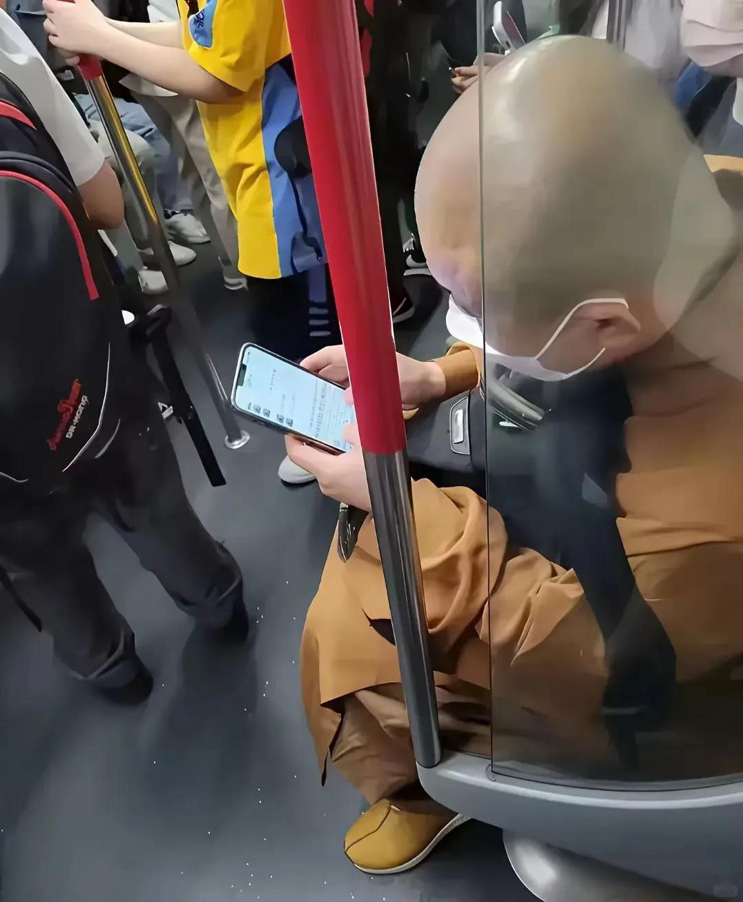 和尚:我不入地狱谁入地狱[黑线]