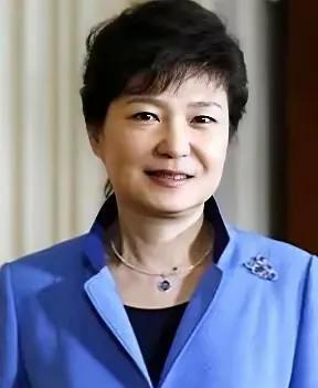 #尹锡悦的结局和朴槿惠会相似吗#尹锡悦的结局，从某种程度上说他所犯下的罪行是罪大