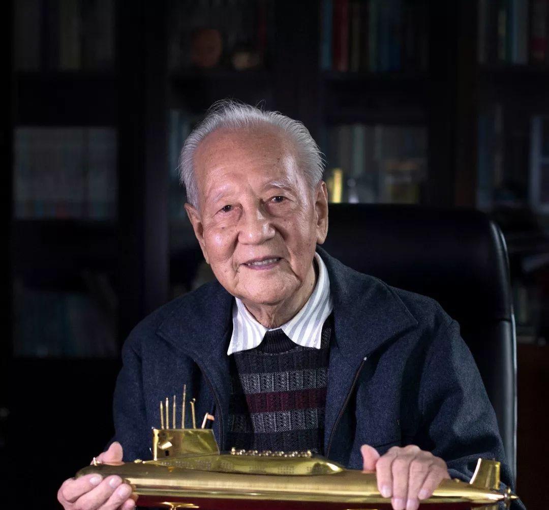 “只要我在，任何人都不敢对我们国家使用武力！”这是一位“消失”了三十年的男子亲口